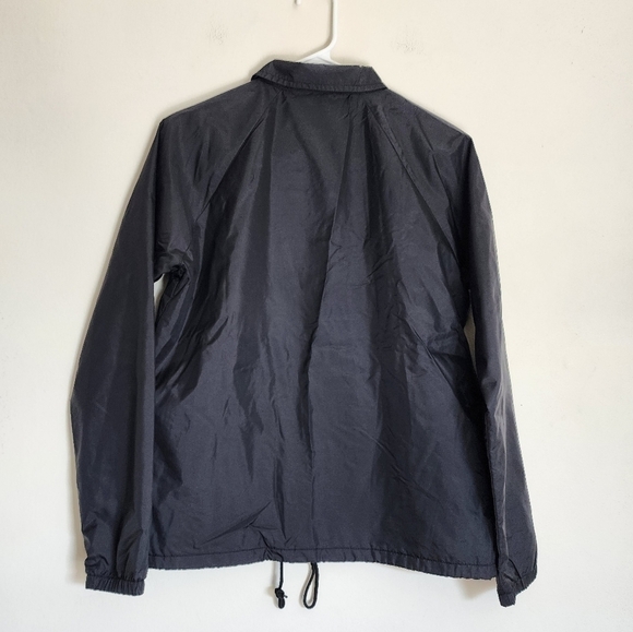 Vans Women's Black Snap Button Windbreaker size Small - Picture 2 of 6